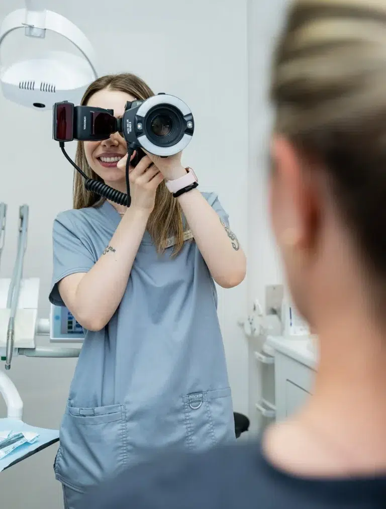 Slide_E-Clinica_Dental_Jesus_Mora